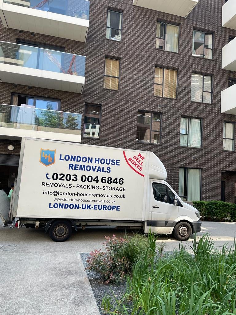 London House Removals Proved House Removal Services For Croydo, And Greatel London To Any Postcode Of The Uk.